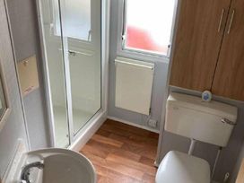 Golden Gate Holiday Centre - Holiday Accommodation 16978 - North Wales - 1186169 - thumbnail photo 5