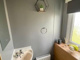 Golden Palm Resort - Holiday Accommodation 16986 - Lincolnshire - 1186170 - thumbnail photo 7