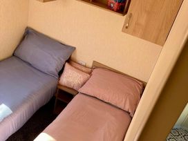 Marine Holiday Park - Holiday Accommodation 16988 - North Wales - 1186172 - thumbnail photo 8