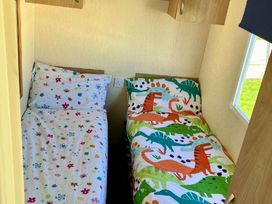 Marine Holiday Park - Holiday Accommodation 16988 - North Wales - 1186172 - thumbnail photo 9