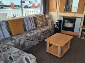 Cayton Bay Caravan Park - Holiday Accommodation 16991 - North Yorkshire (incl. Whitby) - 1186175 - thumbnail photo 5