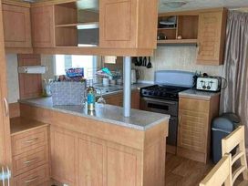 Cayton Bay Caravan Park - Holiday Accommodation 16991 - North Yorkshire (incl. Whitby) - 1186175 - thumbnail photo 8