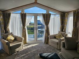 Hoburne Naish - Holiday Accommodation 16997 - Hampshire - 1186176 - thumbnail photo 6