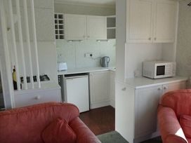 Bugeilus Fawr, Aberdaron - Holiday Accommodation 170 - North Wales - 1186178 - thumbnail photo 2