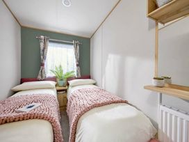 Moreton Farm Leisure Park - Holiday Accommodation 17003 - South Wales - 1186181 - thumbnail photo 8