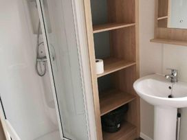 Hafan y Mor Haven - Holiday Accommodation 17017 - North Wales - 1186183 - thumbnail photo 6