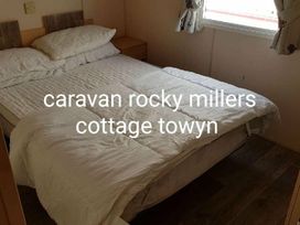 Millers Cottage Caravan Park - Holiday Accommodation 17023 - North Wales - 1186186 - thumbnail photo 8