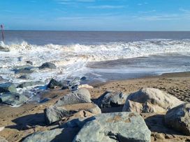 Withernsea Sands - Holiday Accommodation 17032 - North Yorkshire (incl. Whitby) - 1186188 - thumbnail photo 6