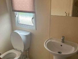 The Grange, Ingoldmells - Holiday Accommodation 17033 - Lincolnshire - 1186189 - thumbnail photo 10