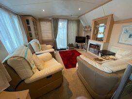Cayton Bay Caravan Park - Holiday Accommodation 17038 - North Yorkshire (incl. Whitby) - 1186190 - thumbnail photo 3