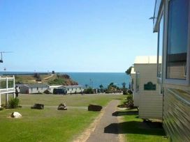 Devon Cliffs Holiday Park - Holiday Accommodation 17039 - Devon - 1186191 - thumbnail photo 2