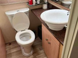 Waterside Leisure Park - Holiday Accommodation 17057 - Lincolnshire - 1186194 - thumbnail photo 13