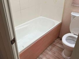 Waterside Leisure Park - Holiday Accommodation 17057 - Lincolnshire - 1186194 - thumbnail photo 14