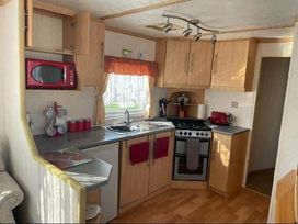 Happy Days Holiday Homes - Holiday Accommodation 17061 - Lincolnshire - 1186195 - thumbnail photo 4