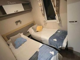 Combe Haven Holiday Park - Holiday Accommodation 17062 - Kent & Sussex - 1186196 - thumbnail photo 6