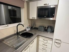 Combe Haven Holiday Park - Holiday Accommodation 17062 - Kent & Sussex - 1186196 - thumbnail photo 11