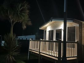 Combe Haven Holiday Park - Holiday Accommodation 17062 - Kent & Sussex - 1186196 - thumbnail photo 13