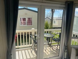 Combe Haven Holiday Park - Holiday Accommodation 17062 - Kent & Sussex - 1186196 - thumbnail photo 18