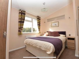 Hoburne Naish - Holiday Accommodation 17064 - Hampshire - 1186197 - thumbnail photo 3