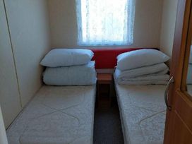 Towervans Holiday Park - Holiday Accommodation 17070 - Lincolnshire - 1186199 - thumbnail photo 16