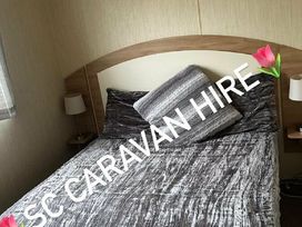 Greenacres Holiday Park - Holiday Accommodation 17074 - North Wales - 1186200 - thumbnail photo 9