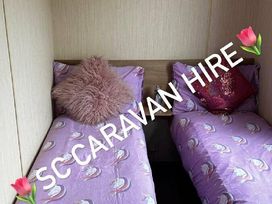 Greenacres Holiday Park - Holiday Accommodation 17074 - North Wales - 1186200 - thumbnail photo 11
