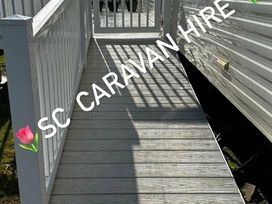 Greenacres Holiday Park - Holiday Accommodation 17074 - North Wales - 1186200 - thumbnail photo 15