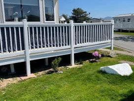 Greenacres Holiday Park - Holiday Accommodation 17074 - North Wales - 1186200 - thumbnail photo 16