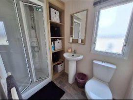 Combe Haven Holiday Park - Holiday Accommodation 17076 - Kent & Sussex - 1186201 - thumbnail photo 12