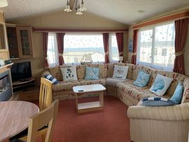 Thornwick Bay Holiday Village - Holiday Accommodation 17077 - North Yorkshire (incl. Whitby) - 1186202 - thumbnail photo 2