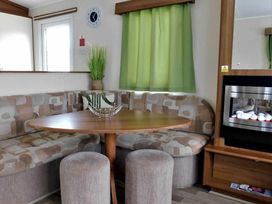 Hoburne Devon Bay - Holiday Accommodation 17079 - Devon - 1186203 - thumbnail photo 2