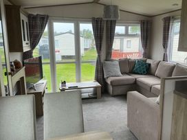 Seal Bay Resort - Holiday Accommodation 17093 - Hampshire - 1186206 - thumbnail photo 2