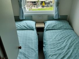 Seal Bay Resort - Holiday Accommodation 17093 - Hampshire - 1186206 - thumbnail photo 8
