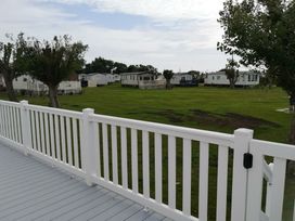 Seal Bay Resort - Holiday Accommodation 17093 - Hampshire - 1186206 - thumbnail photo 10