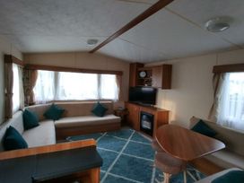 Seal Bay Resort - Holiday Accommodation 17096 - Hampshire - 1186209 - thumbnail photo 2