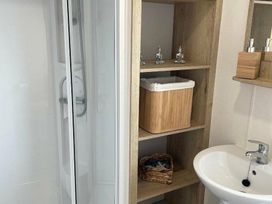 7 Lakes Country Park - Holiday Accommodation 17097 - Lincolnshire - 1186210 - thumbnail photo 4