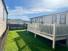Unity Holiday Resort - Holiday Accommodation 17106 - Somerset & Wiltshire - 1186212 - thumbnail photo 18