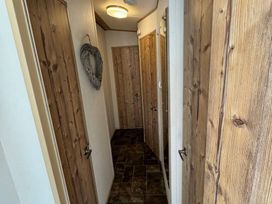 Trecco Bay - Holiday Accommodation 1711 - Somerset & Wiltshire - 1186213 - thumbnail photo 7