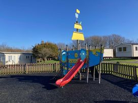 Port Haverigg Holiday Village - Holiday Accommodation 17113 - Lake District - 1186214 - thumbnail photo 15