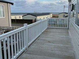 Freshwater Beach Holiday Park - Holiday Accommodation 17116 - Dorset - 1186216 - thumbnail photo 14