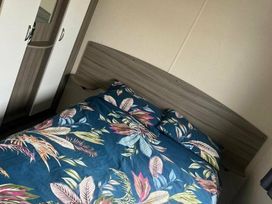 Golden Gate Holiday Centre - Holiday Accommodation 17123 - North Wales - 1186217 - thumbnail photo 3