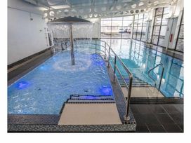 Golden Gate Holiday Centre - Holiday Accommodation 17123 - North Wales - 1186217 - thumbnail photo 9