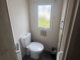 Seal Bay Resort - Holiday Accommodation 17135 - Hampshire - 1186219 - thumbnail photo 6