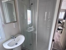 Seal Bay Resort - Holiday Accommodation 17135 - Hampshire - 1186219 - thumbnail photo 8