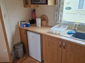 Summerlands Caravan Park - Holiday Accommodation 17138 - Lincolnshire - 1186221 - thumbnail photo 3