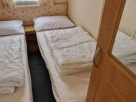 Summerlands Caravan Park - Holiday Accommodation 17138 - Lincolnshire - 1186221 - thumbnail photo 7
