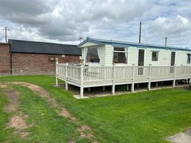 Seaview Caravan Park - Holiday Accommodation 17141 - Lincolnshire - 1186224 - thumbnail photo 1