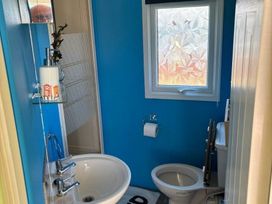 Seaview Caravan Park - Holiday Accommodation 17141 - Lincolnshire - 1186224 - thumbnail photo 6