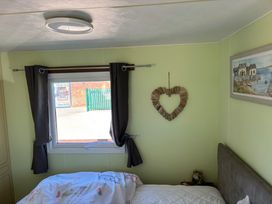 Seaview Caravan Park - Holiday Accommodation 17141 - Lincolnshire - 1186224 - thumbnail photo 10
