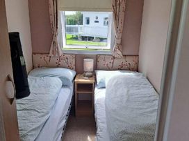Marine Holiday Park - Holiday Accommodation 17147 - North Wales - 1186226 - thumbnail photo 11